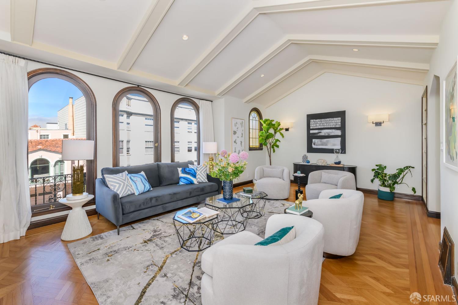Photo #6: 425041781 Listing 