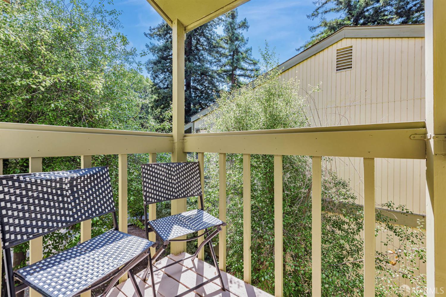 Detail Gallery Image 45 of 58 For 4444 Clarewood Dr, Oakland,  CA 94618 - 2 Beds | 2/1 Baths