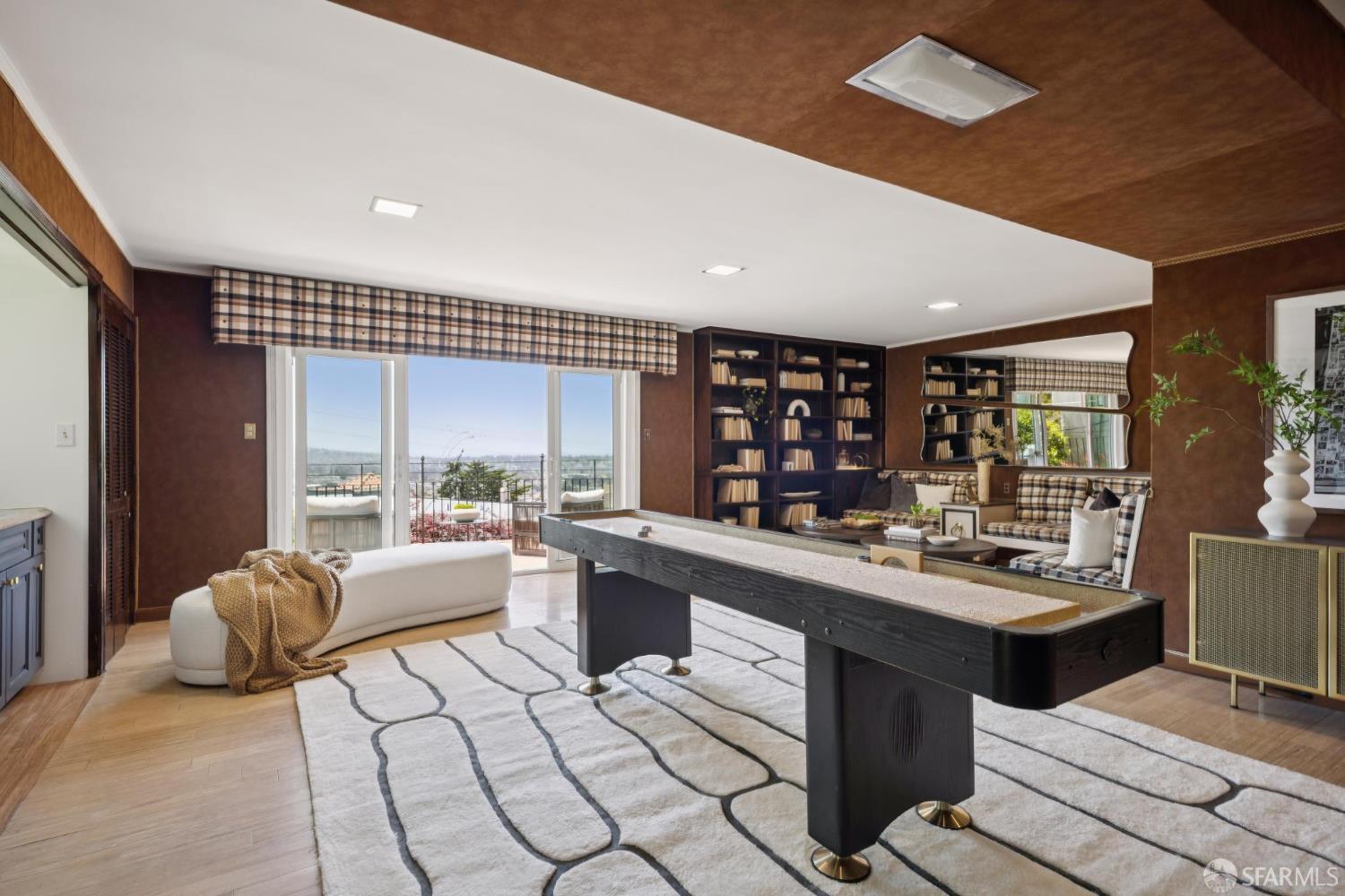 Detail Gallery Image 38 of 71 For 850 Darien Way, San Francisco,  CA 94127 - 5 Beds | 5/1 Baths