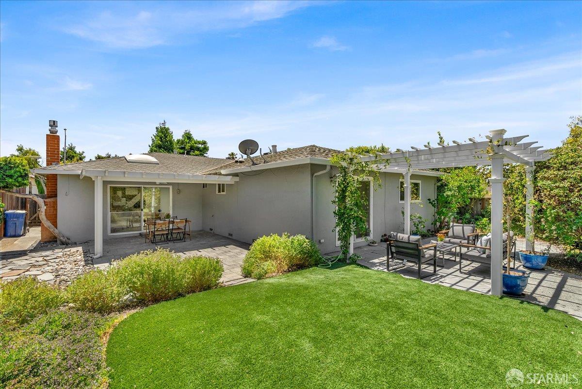 Detail Gallery Image 44 of 59 For 2083 Seacliff Dr, Milpitas,  CA 95035 - 4 Beds | 2 Baths