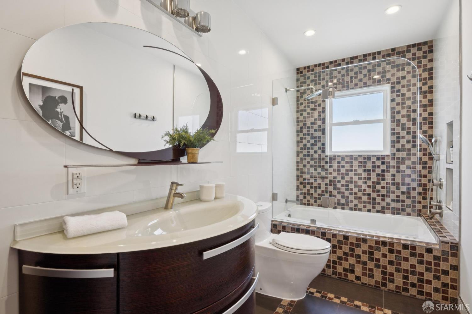 Detail Gallery Image 30 of 71 For 850 Darien Way, San Francisco,  CA 94127 - 5 Beds | 5/1 Baths