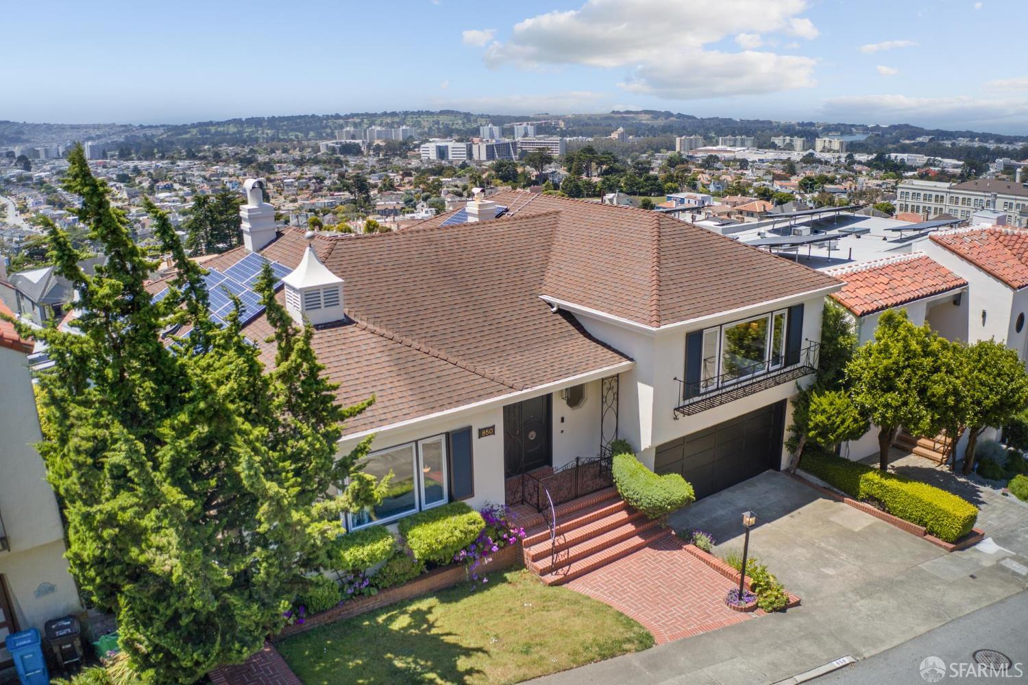Detail Gallery Image 61 of 71 For 850 Darien Way, San Francisco,  CA 94127 - 5 Beds | 5/1 Baths