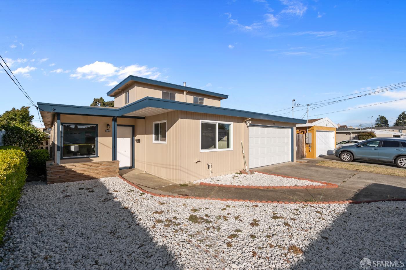 Detail Gallery Image 3 of 41 For 2078 Fairbanks St, San Leandro,  CA 94577 - 4 Beds | 2 Baths