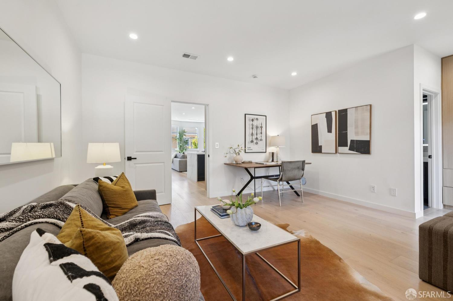 Detail Gallery Image 25 of 83 For 331 London St, San Francisco,  CA 94112 - 4 Beds | 3/1 Baths