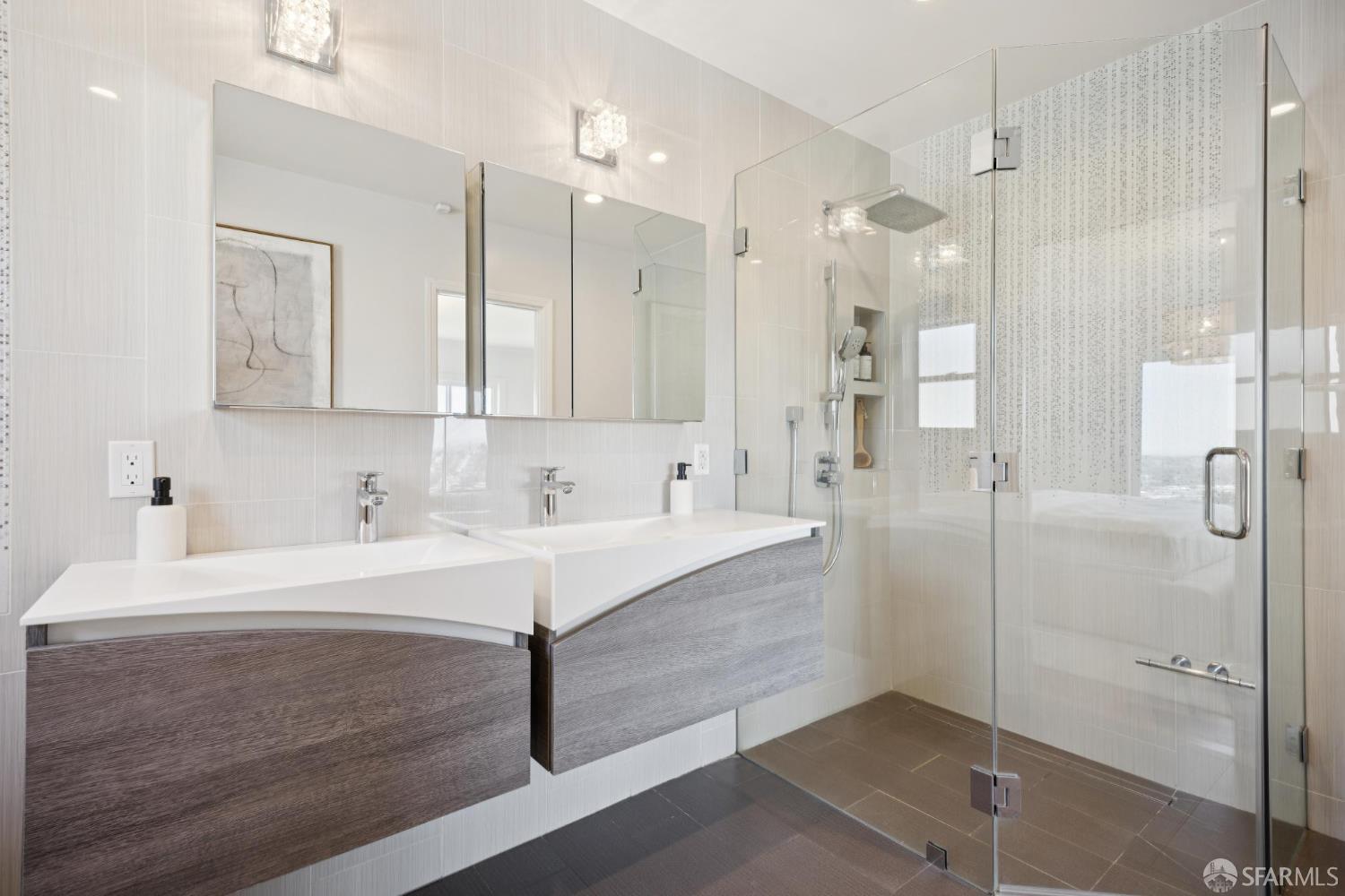 Detail Gallery Image 26 of 71 For 850 Darien Way, San Francisco,  CA 94127 - 5 Beds | 5/1 Baths