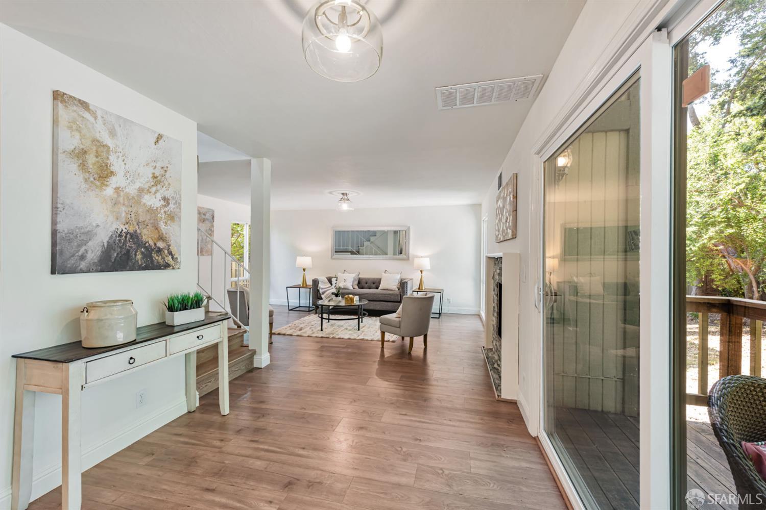 Detail Gallery Image 24 of 58 For 4444 Clarewood Dr, Oakland,  CA 94618 - 2 Beds | 2/1 Baths
