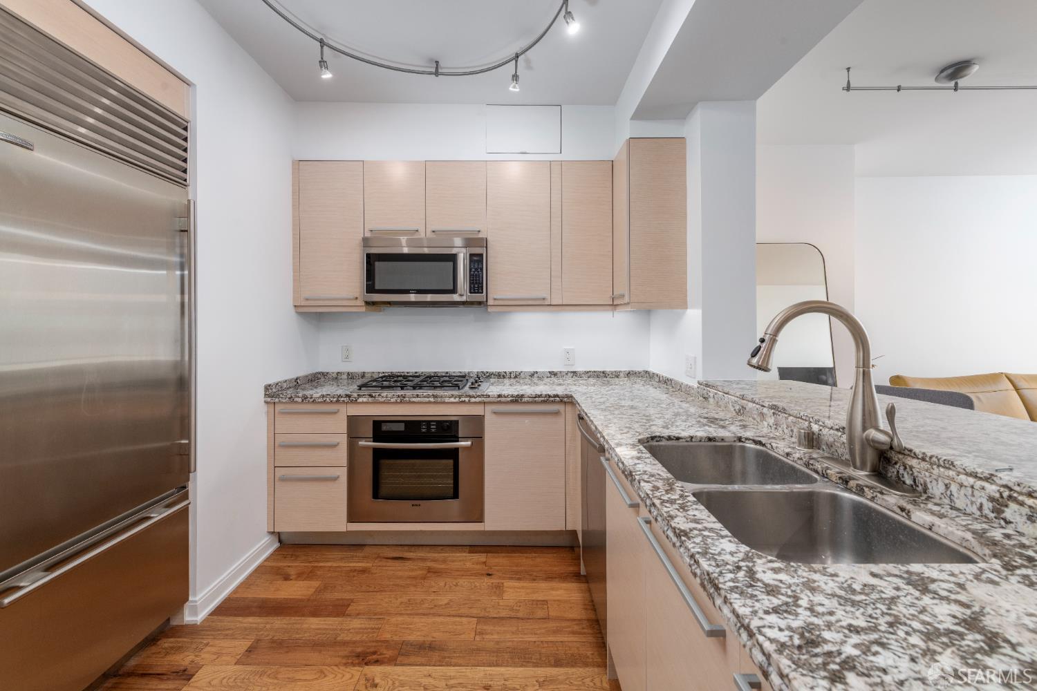 Detail Gallery Image 3 of 48 For 425 1st St #3301,  San Francisco,  CA 94105 - 1 Beds | 1 Baths