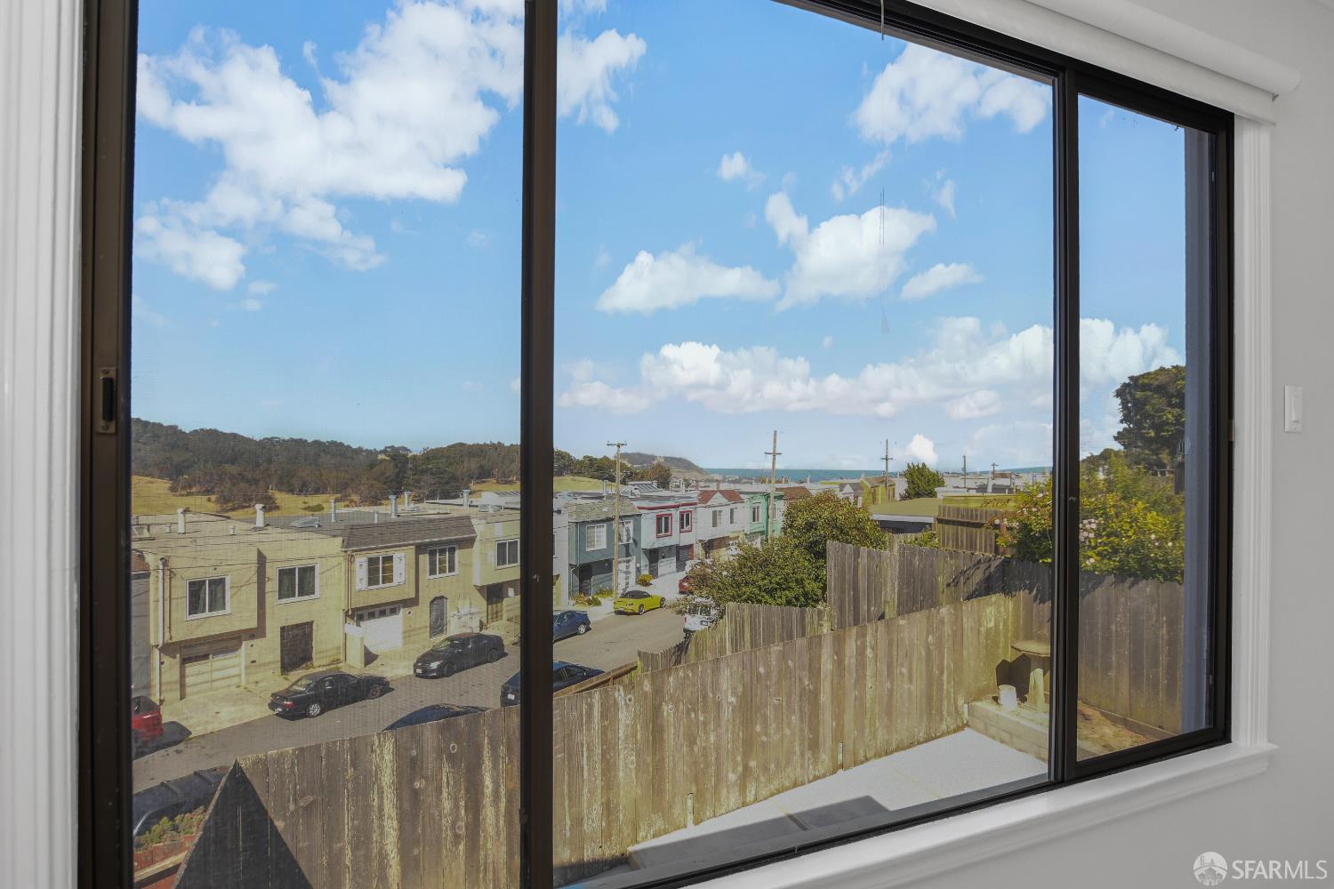Detail Gallery Image 14 of 32 For 17 Lapham Way, San Francisco,  CA 94112 - 2 Beds | 1 Baths