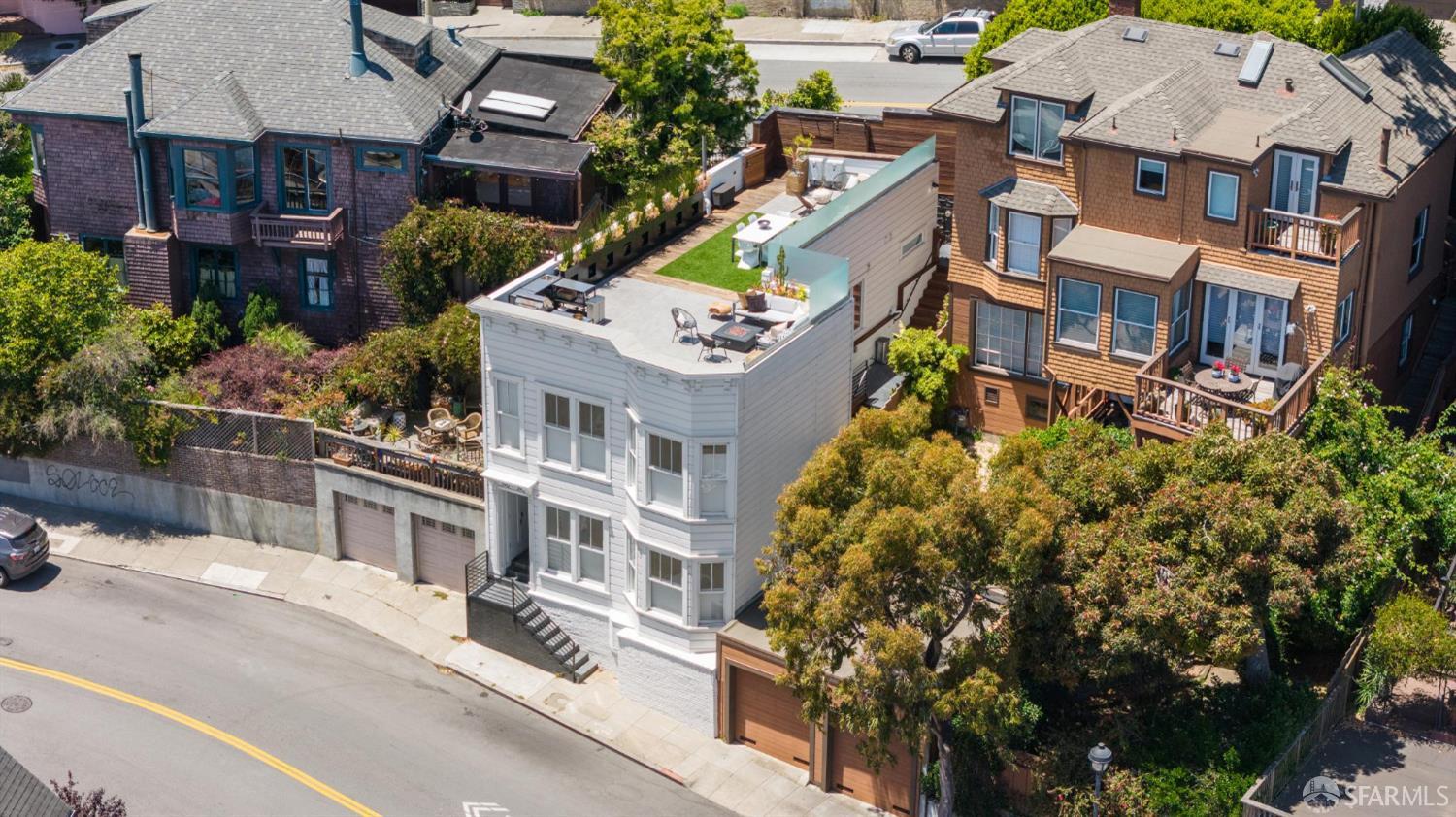 Detail Gallery Image 34 of 37 For 392 Corbett Ave, San Francisco,  CA 94114 - 1 Beds | 1/1 Baths