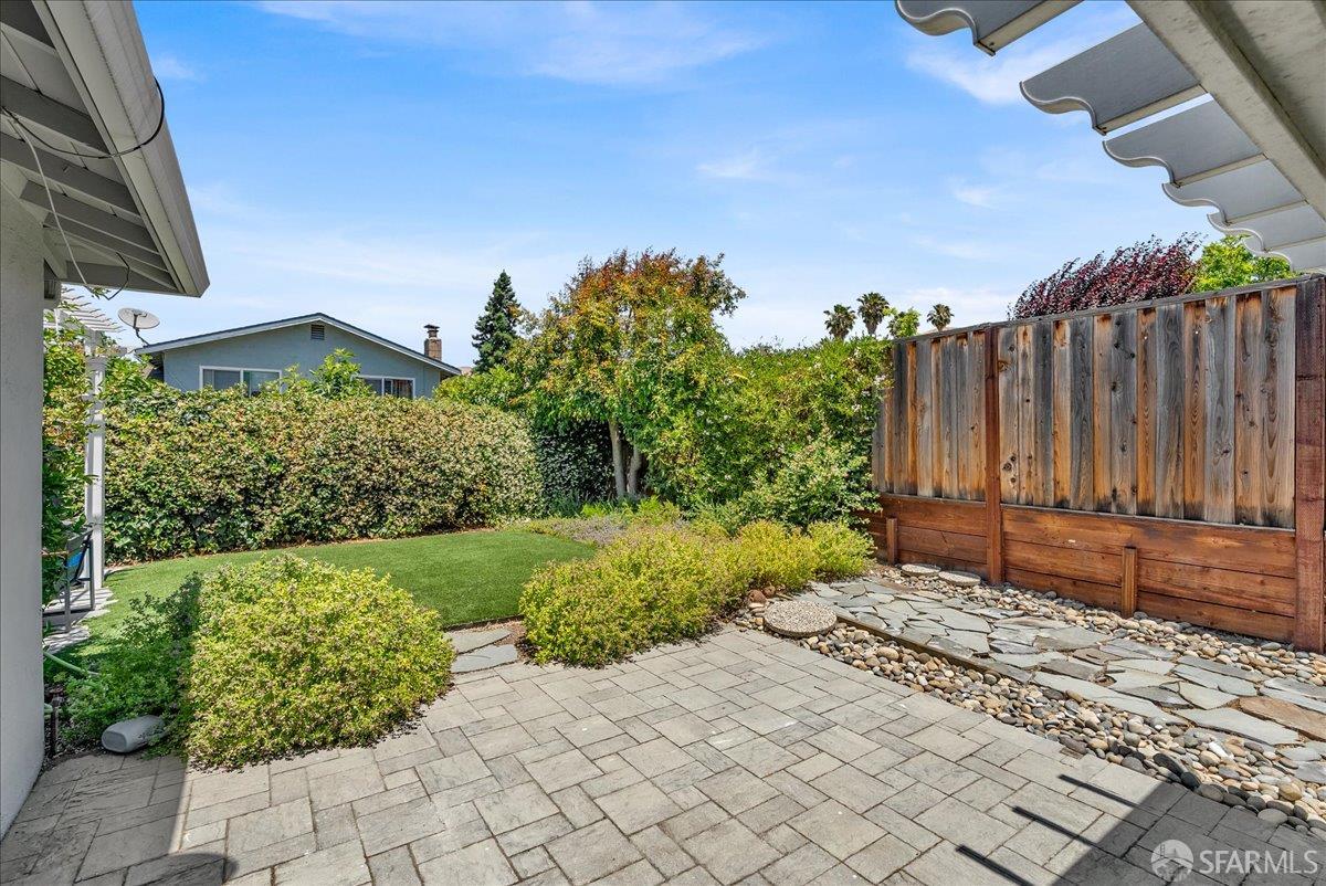Detail Gallery Image 42 of 59 For 2083 Seacliff Dr, Milpitas,  CA 95035 - 4 Beds | 2 Baths