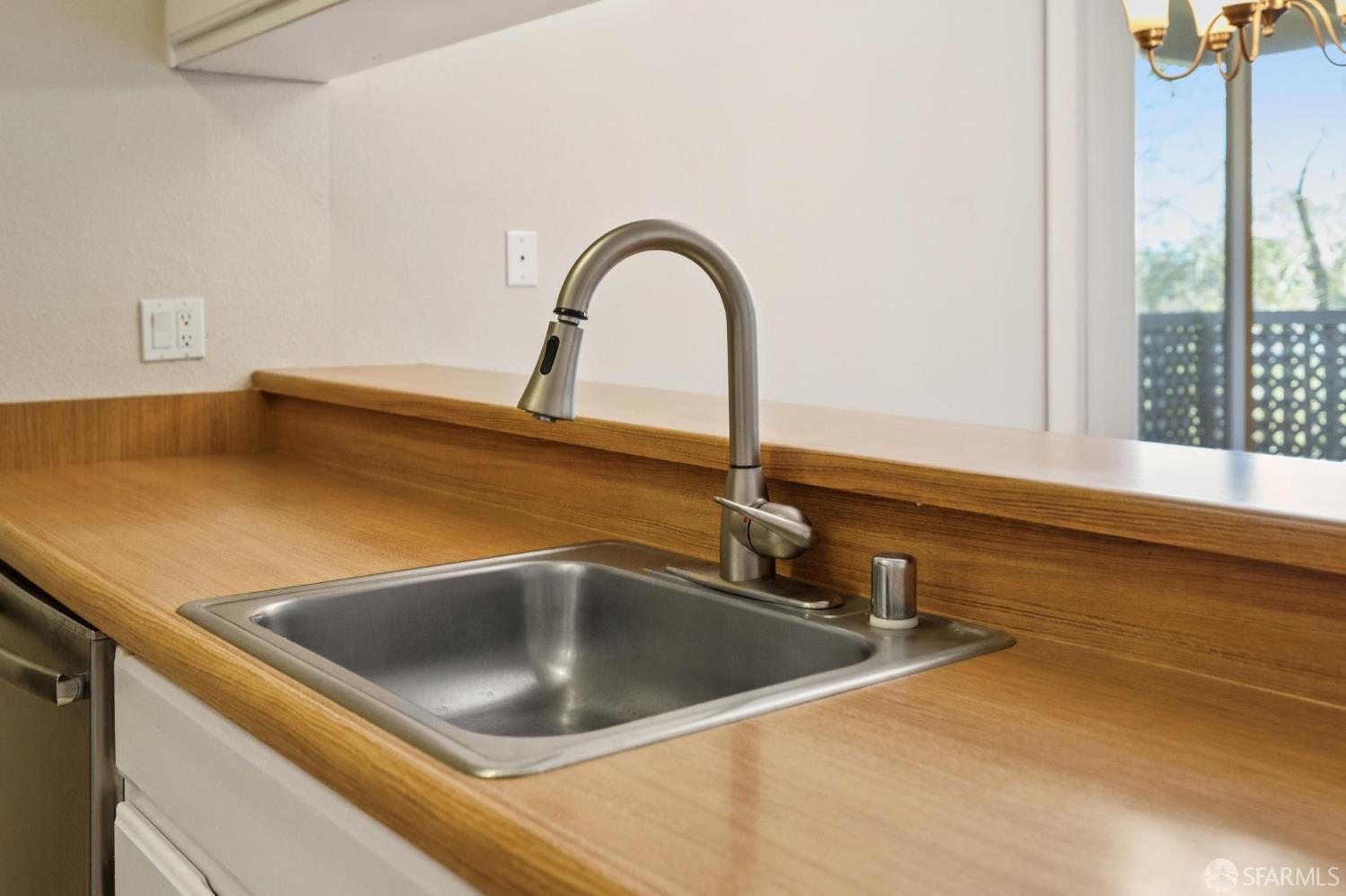 Detail Gallery Image 23 of 58 For 3256 Shelter Creek Ln, San Bruno,  CA 94066 - 1 Beds | 1 Baths