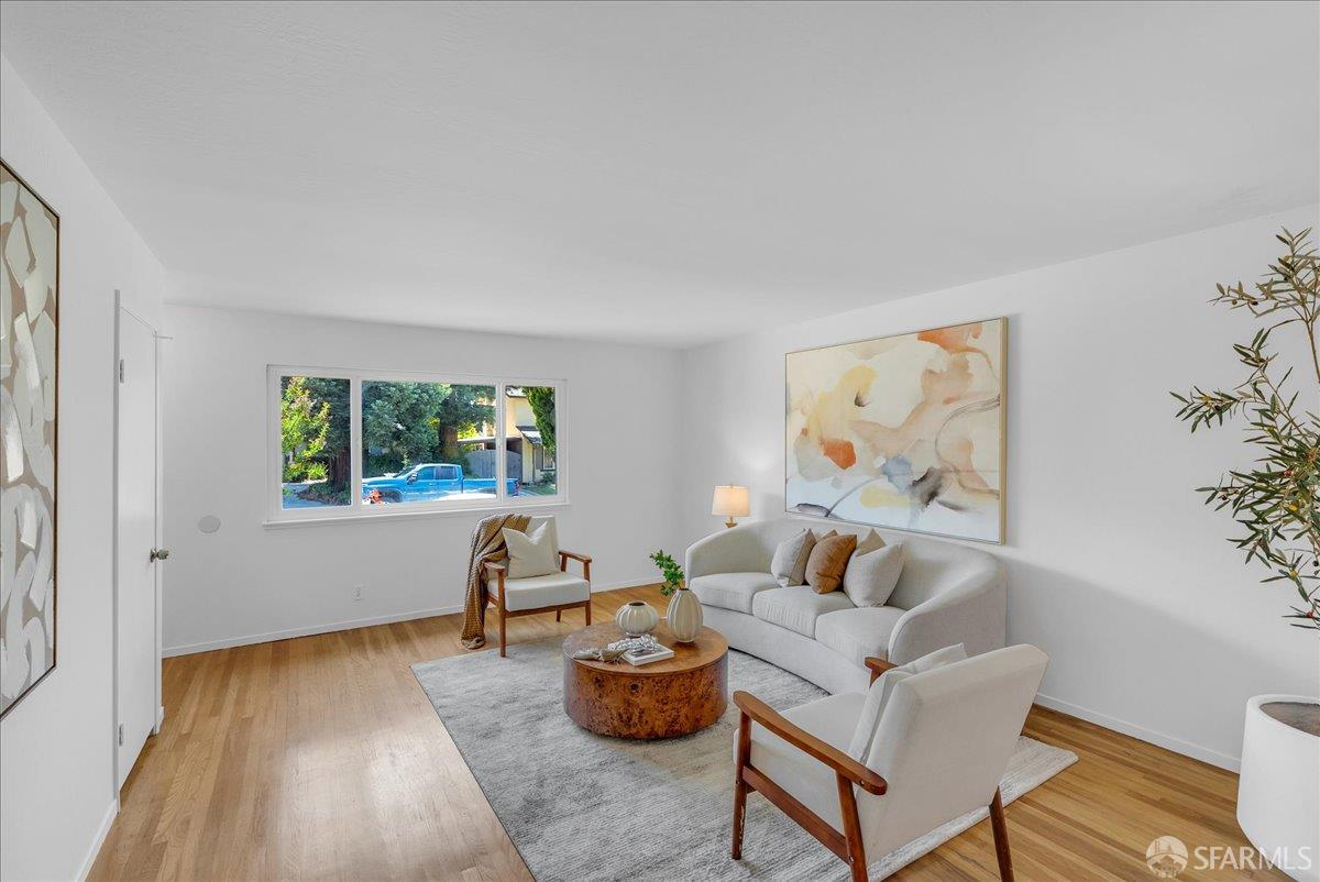 Detail Gallery Image 14 of 59 For 2083 Seacliff Dr, Milpitas,  CA 95035 - 4 Beds | 2 Baths