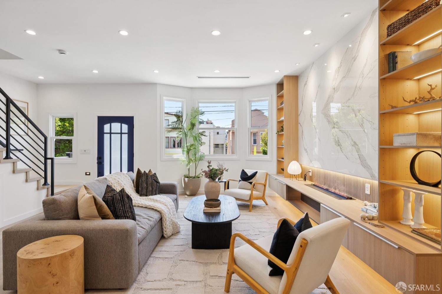 Detail Gallery Image 13 of 83 For 331 London St, San Francisco,  CA 94112 - 4 Beds | 3/1 Baths