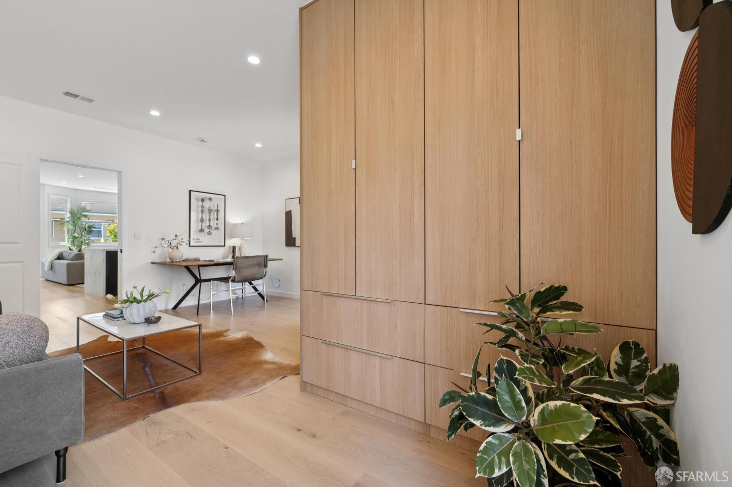 Detail Gallery Image 34 of 83 For 331 London St, San Francisco,  CA 94112 - 4 Beds | 3/1 Baths