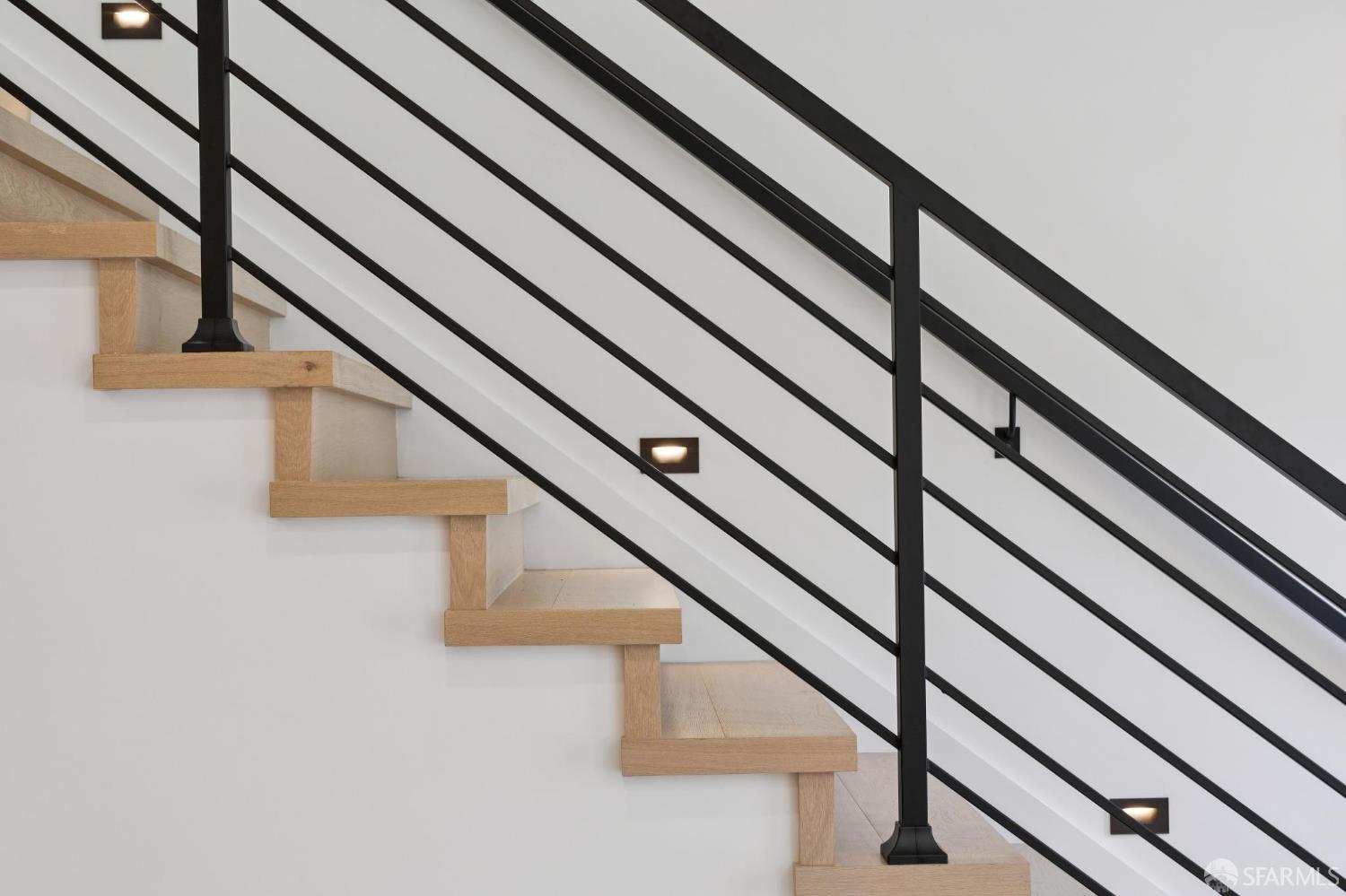Detail Gallery Image 38 of 83 For 331 London St, San Francisco,  CA 94112 - 4 Beds | 3/1 Baths