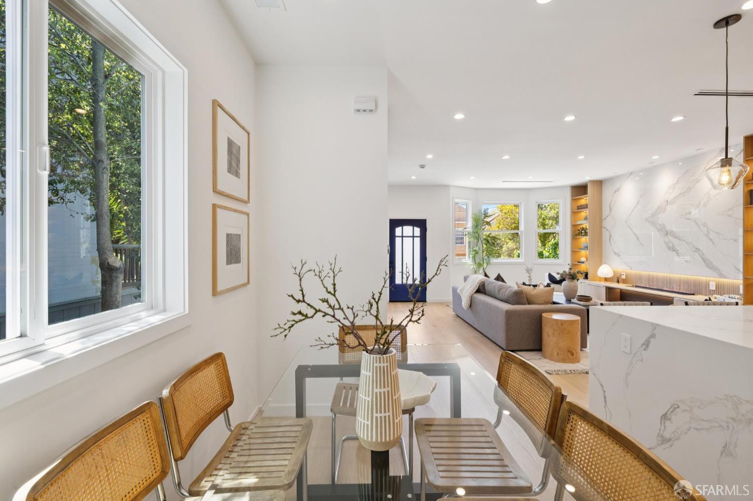Detail Gallery Image 22 of 83 For 331 London St, San Francisco,  CA 94112 - 4 Beds | 3/1 Baths