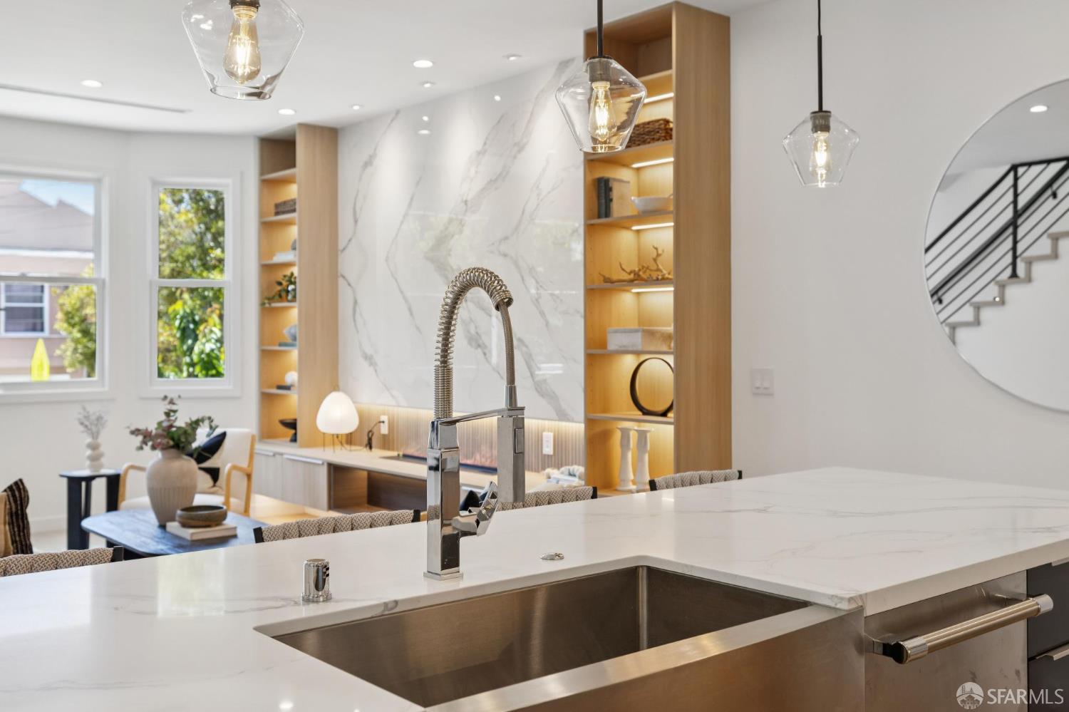 Detail Gallery Image 18 of 83 For 331 London St, San Francisco,  CA 94112 - 4 Beds | 3/1 Baths
