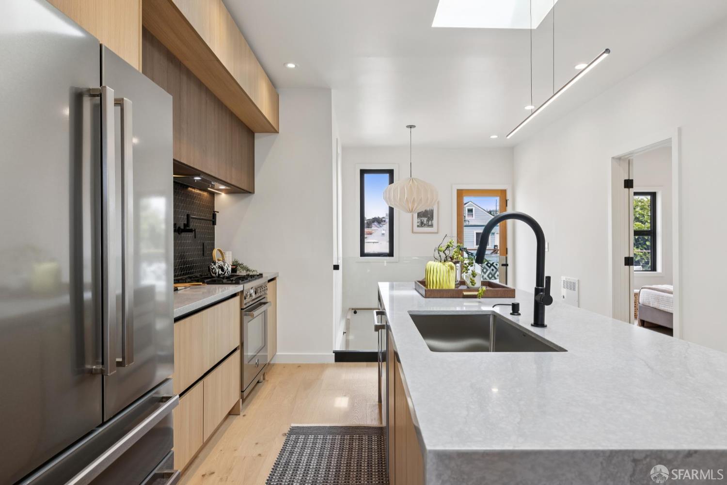 Detail Gallery Image 28 of 91 For 738 Athens St, San Francisco,  CA 94112 - 3 Beds | 3 Baths