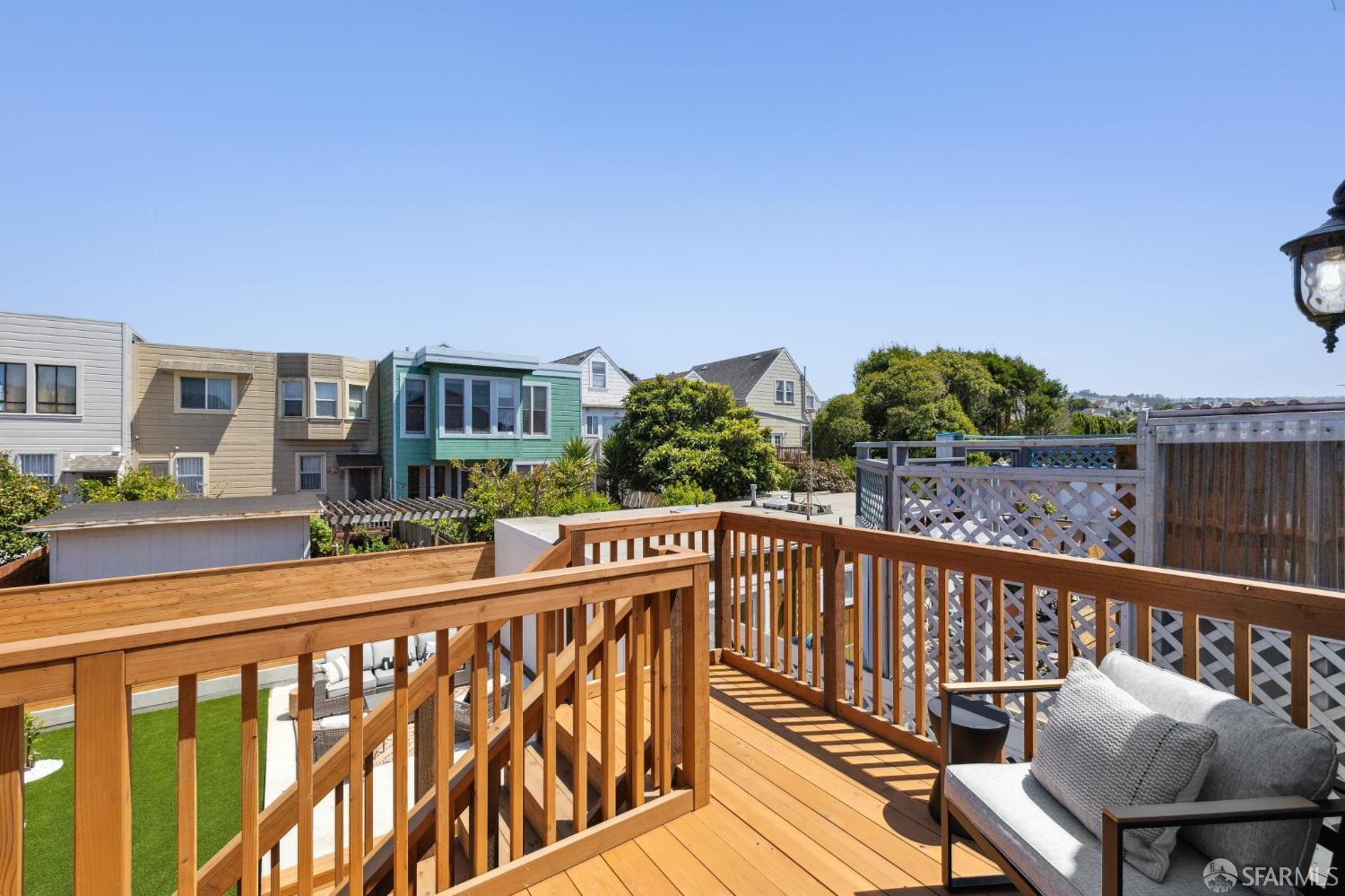 Detail Gallery Image 52 of 83 For 331 London St, San Francisco,  CA 94112 - 4 Beds | 3/1 Baths