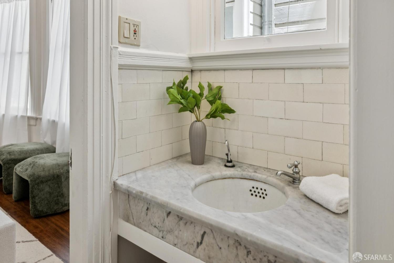 Detail Gallery Image 26 of 52 For 1524 Mcallister St, San Francisco,  CA 94115 - 3 Beds | 1/1 Baths