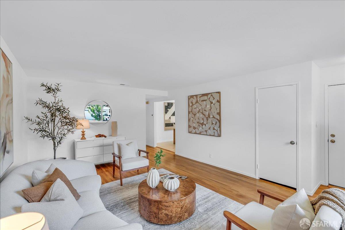 Detail Gallery Image 13 of 59 For 2083 Seacliff Dr, Milpitas,  CA 95035 - 4 Beds | 2 Baths
