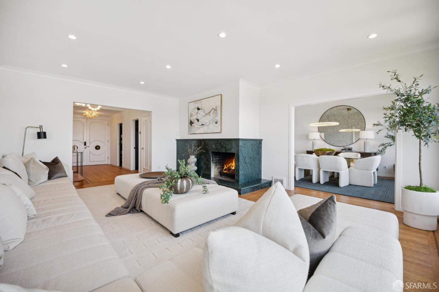 Detail Gallery Image 10 of 71 For 850 Darien Way, San Francisco,  CA 94127 - 5 Beds | 5/1 Baths