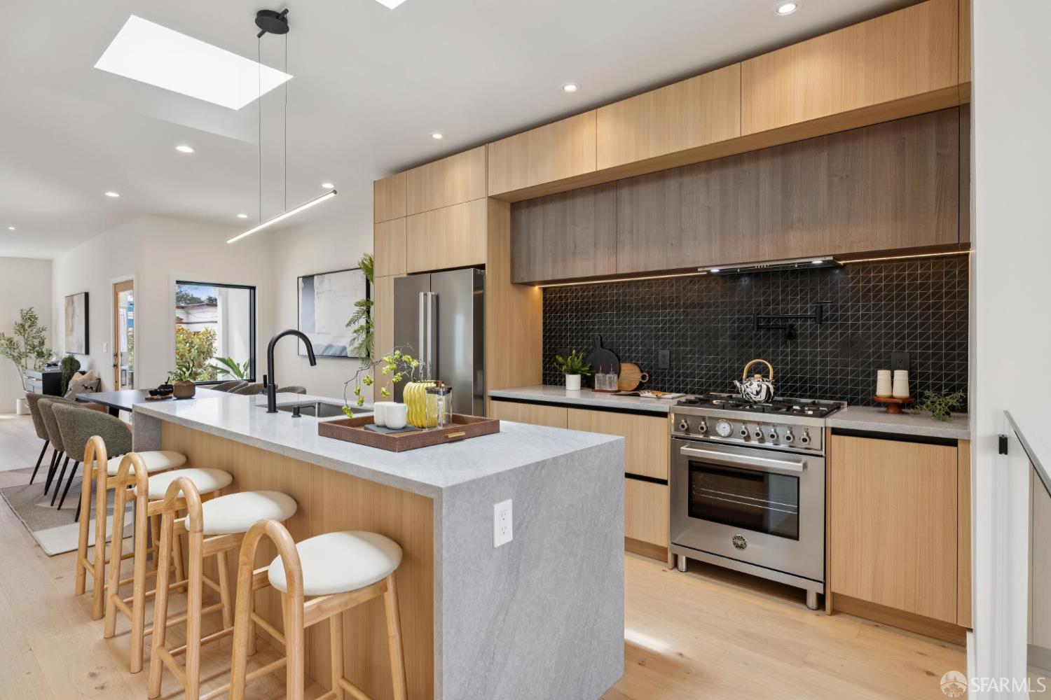 Detail Gallery Image 31 of 91 For 738 Athens St, San Francisco,  CA 94112 - 3 Beds | 3 Baths