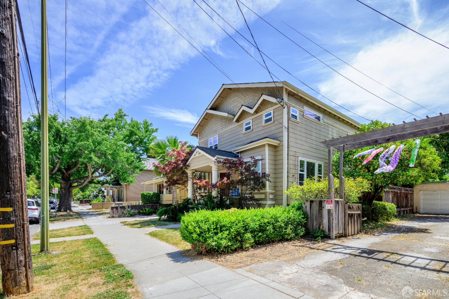 Detail Gallery Image 3 of 29 For 647 N 2nd St, San Jose,  CA 95112 - 4 Beds | 4 Baths