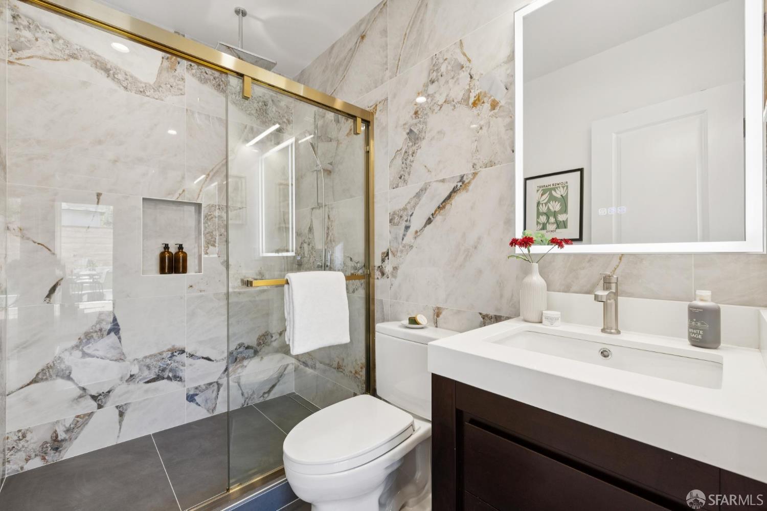 Detail Gallery Image 26 of 83 For 331 London St, San Francisco,  CA 94112 - 4 Beds | 3/1 Baths