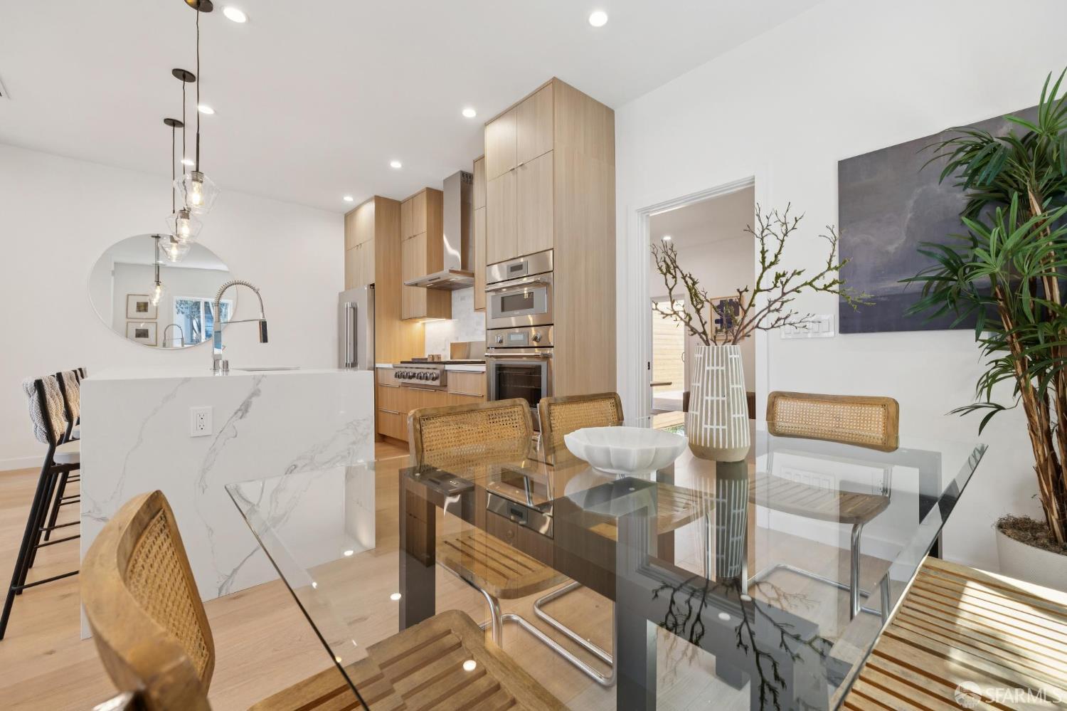 Detail Gallery Image 20 of 83 For 331 London St, San Francisco,  CA 94112 - 4 Beds | 3/1 Baths