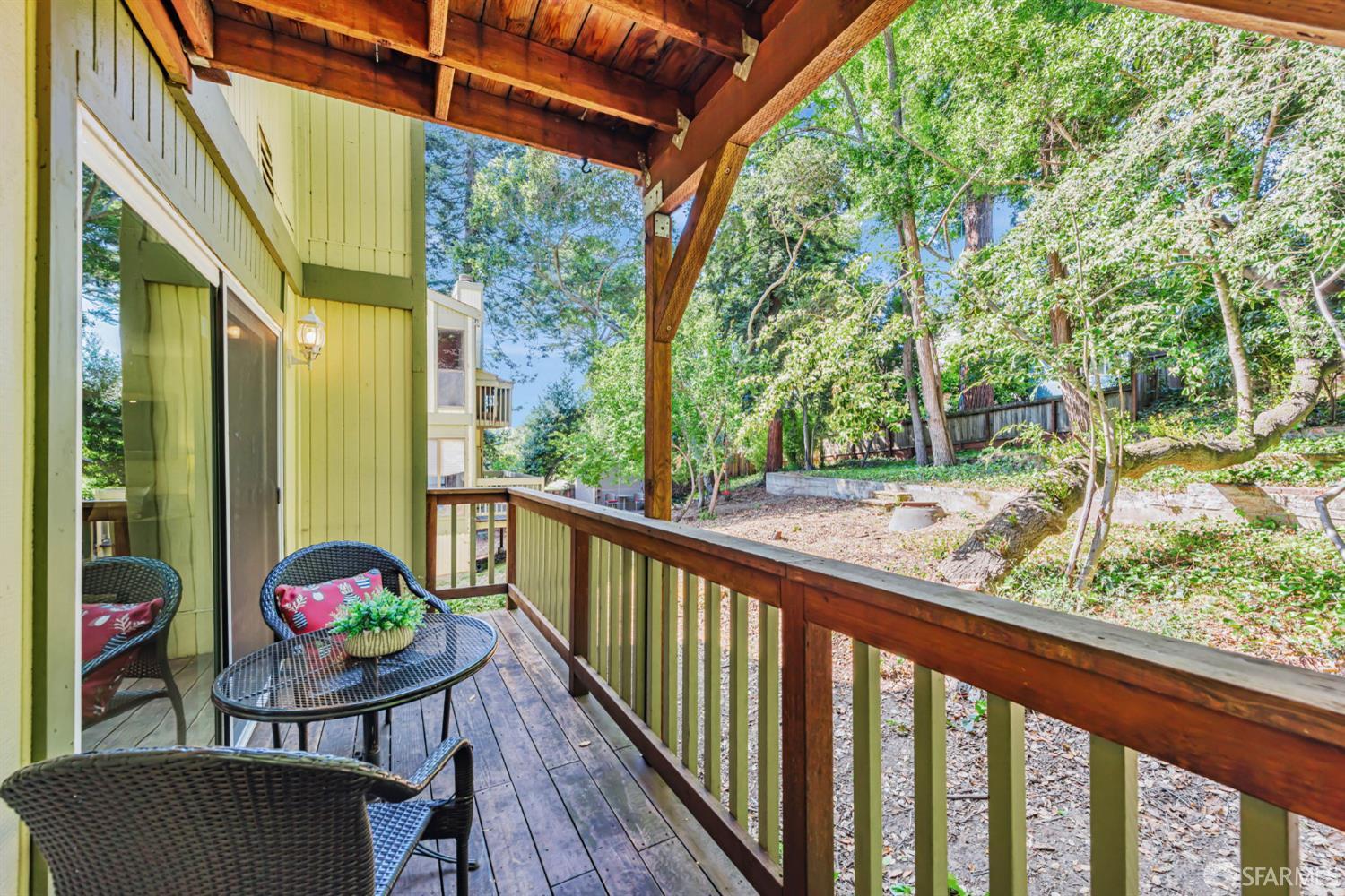 Detail Gallery Image 51 of 58 For 4444 Clarewood Dr, Oakland,  CA 94618 - 2 Beds | 2/1 Baths