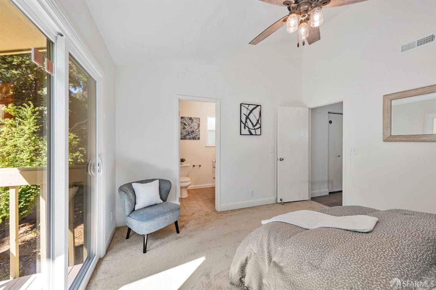 Detail Gallery Image 31 of 58 For 4444 Clarewood Dr, Oakland,  CA 94618 - 2 Beds | 2/1 Baths