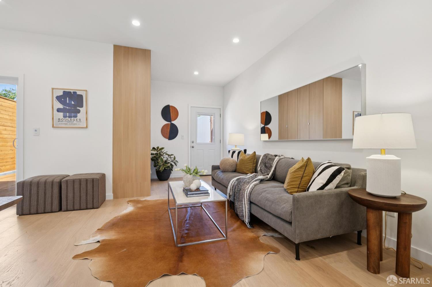 Detail Gallery Image 23 of 83 For 331 London St, San Francisco,  CA 94112 - 4 Beds | 3/1 Baths