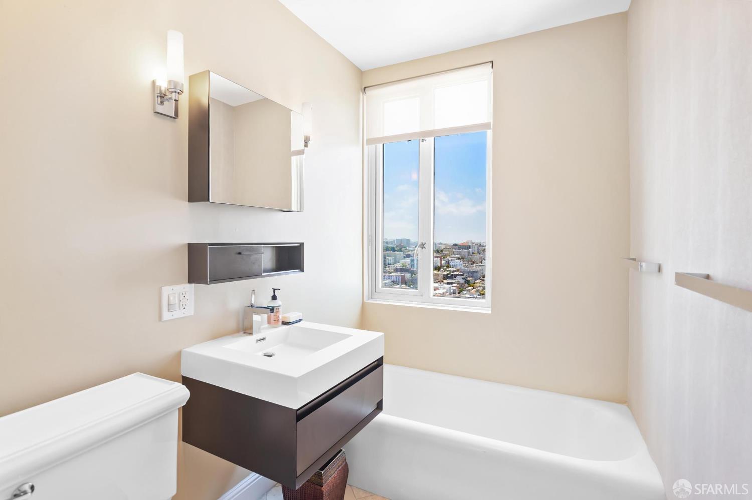 Detail Gallery Image 15 of 23 For 1101 Green St #1201,  San Francisco,  CA 94109 - 1 Beds | 1 Baths