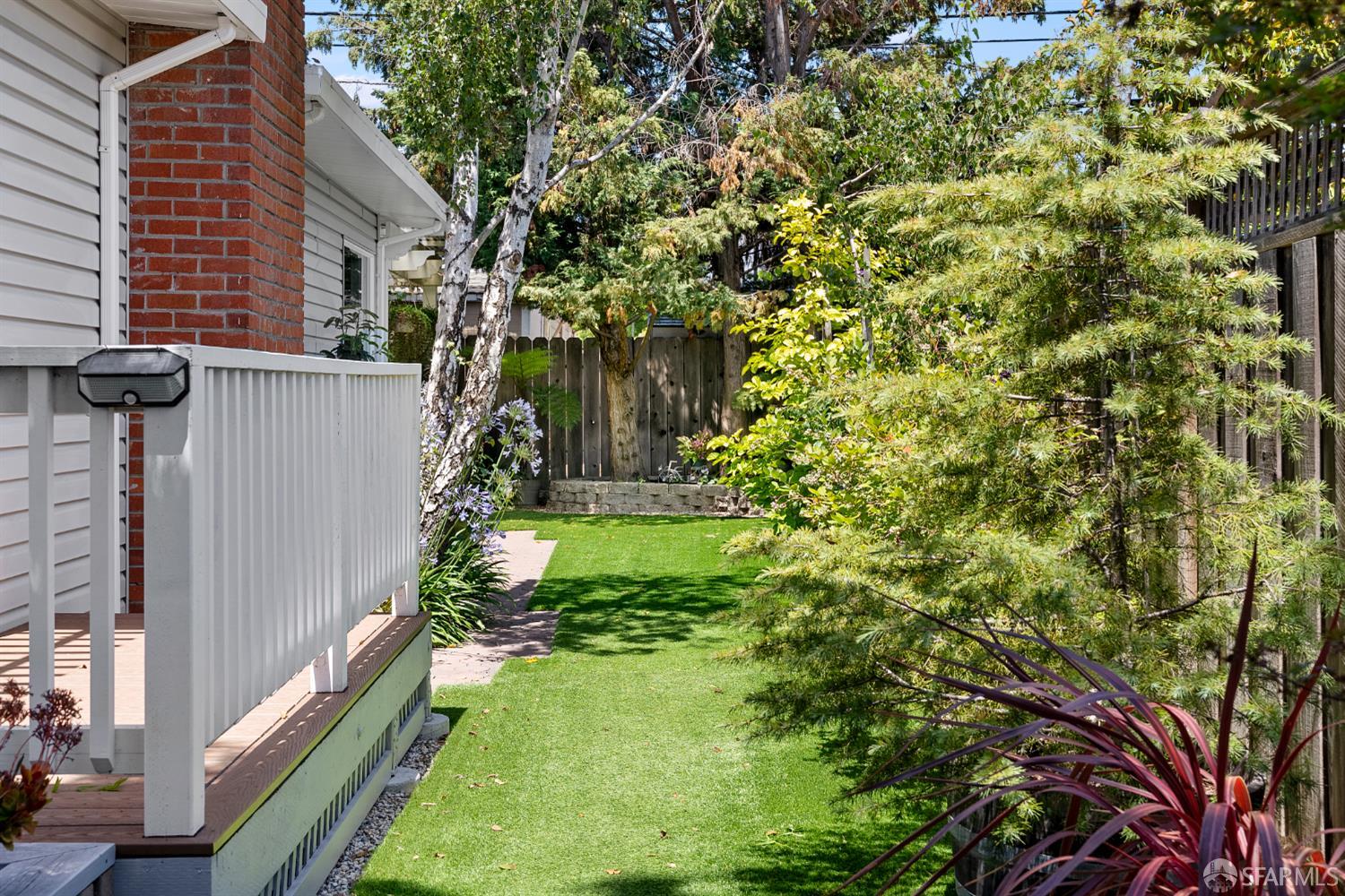 Detail Gallery Image 36 of 38 For 1811 Hamlet St, San Mateo,  CA 94403 - 3 Beds | 2 Baths