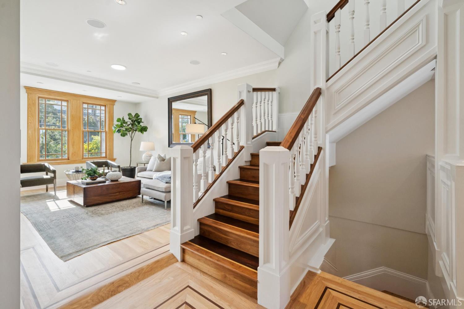 Detail Gallery Image 9 of 94 For 729 Douglass St, San Francisco,  CA 94114 - – Beds | – Baths