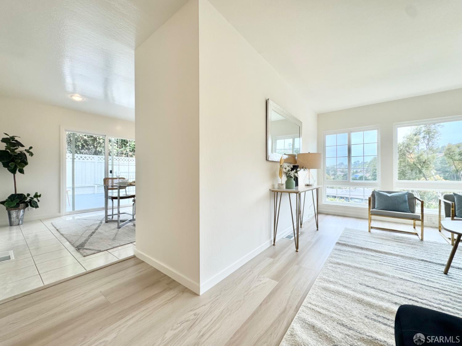 Detail Gallery Image 10 of 53 For 949 Yosemite Dr, Pacifica,  CA 94044 - 3 Beds | 2 Baths