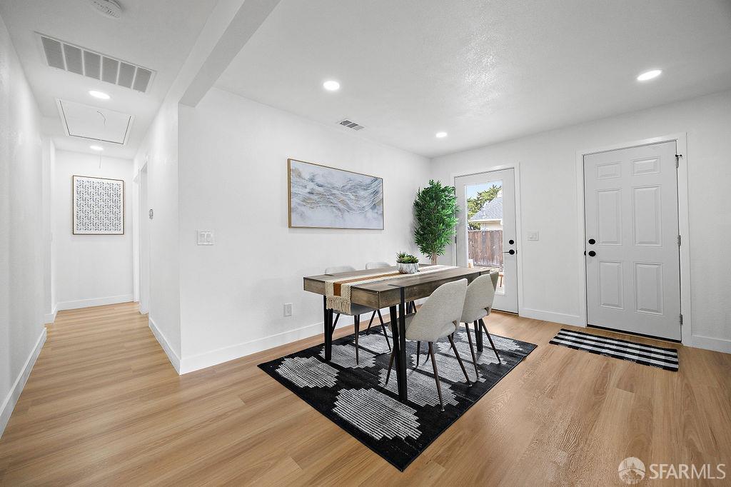 Detail Gallery Image 7 of 26 For 1395 Boysea Dr, San Jose,  CA 95118 - 3 Beds | 2 Baths