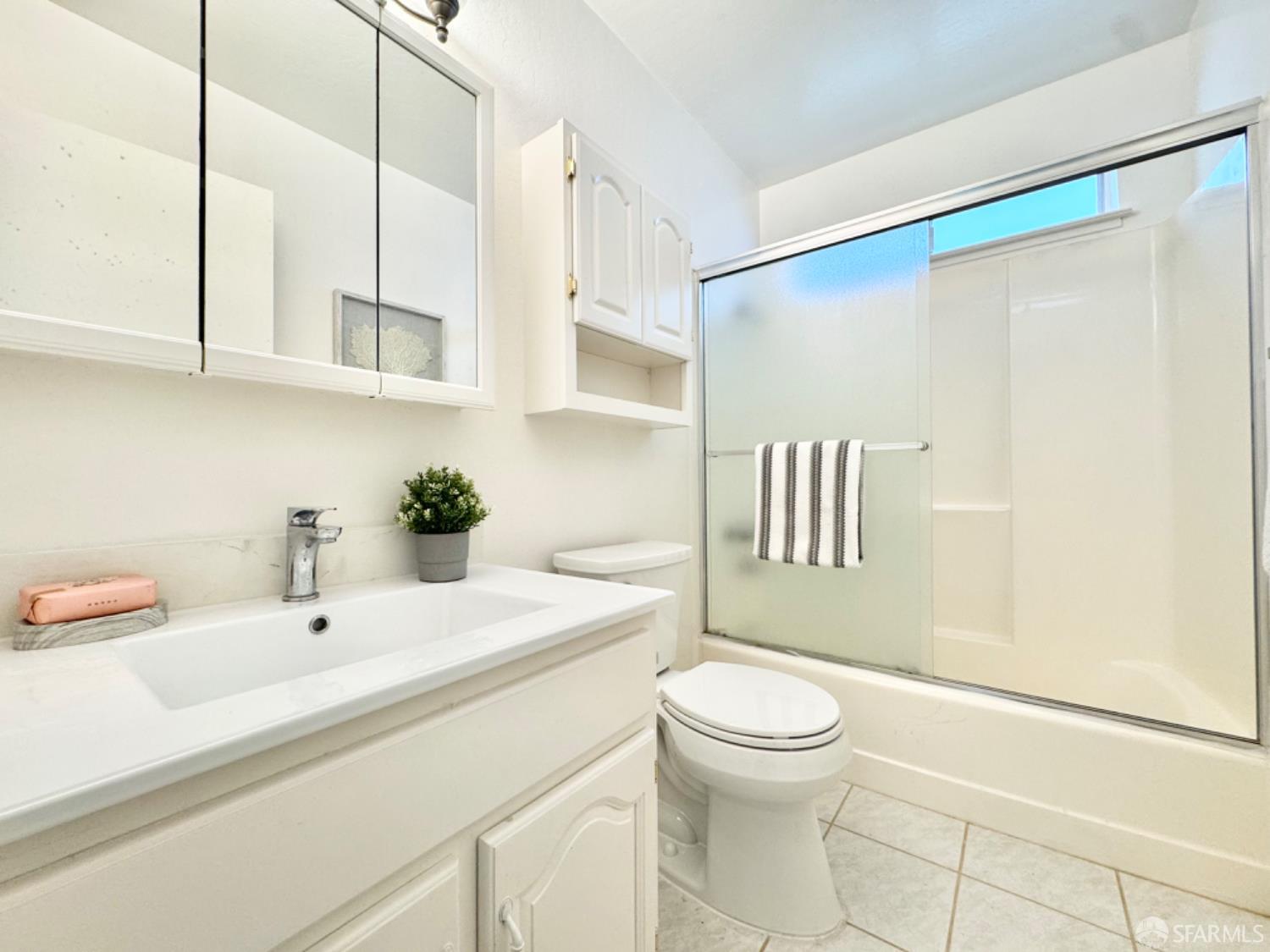 Detail Gallery Image 30 of 53 For 949 Yosemite Dr, Pacifica,  CA 94044 - 3 Beds | 2 Baths