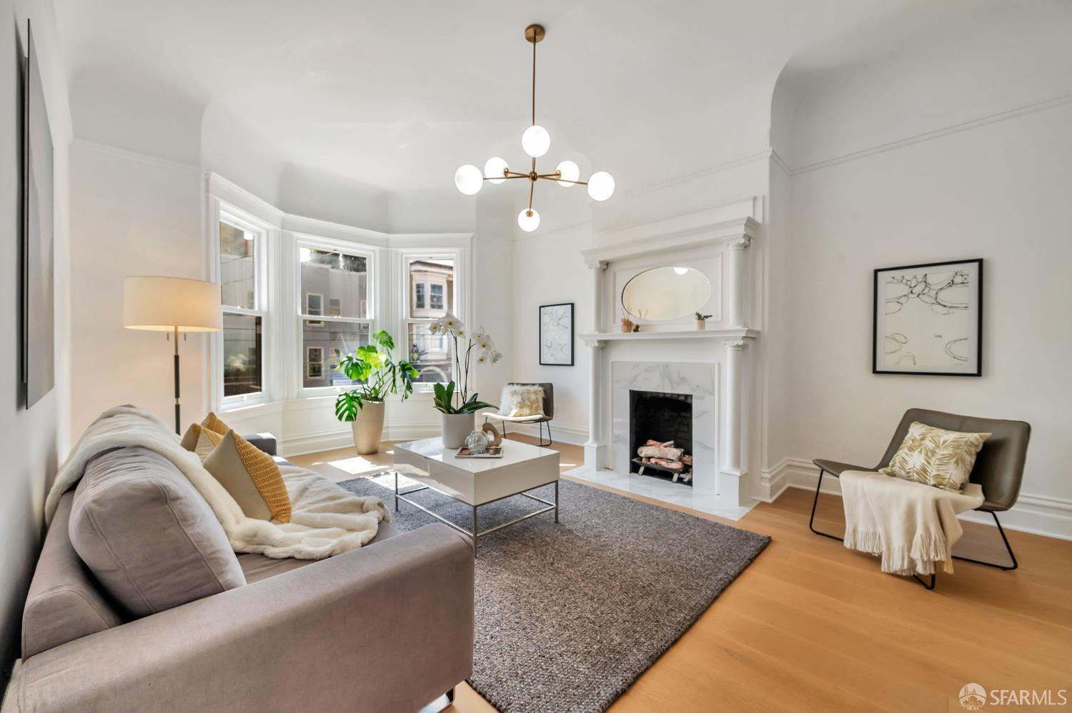 Photo #3: 425049936 Listing 