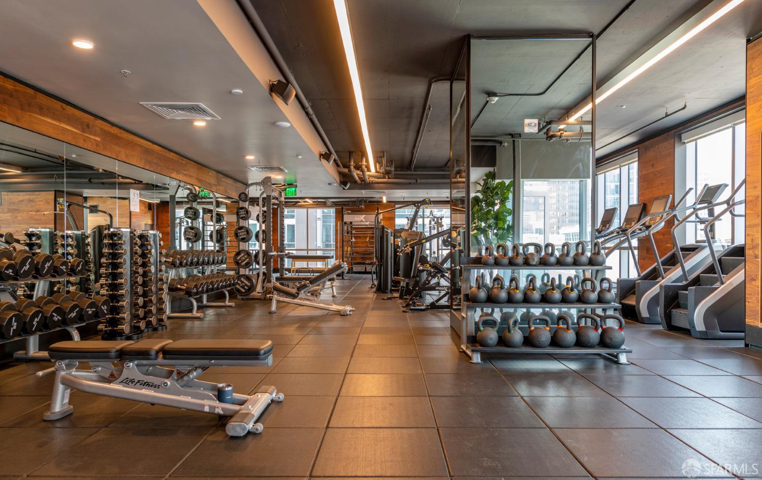 Detail Gallery Image 40 of 45 For 488 Folsom St #4305,  San Francisco,  CA 94105 - 2 Beds | 2/1 Baths