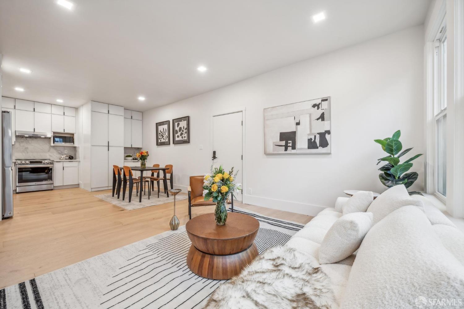 Photo #5: 425051353 Listing 