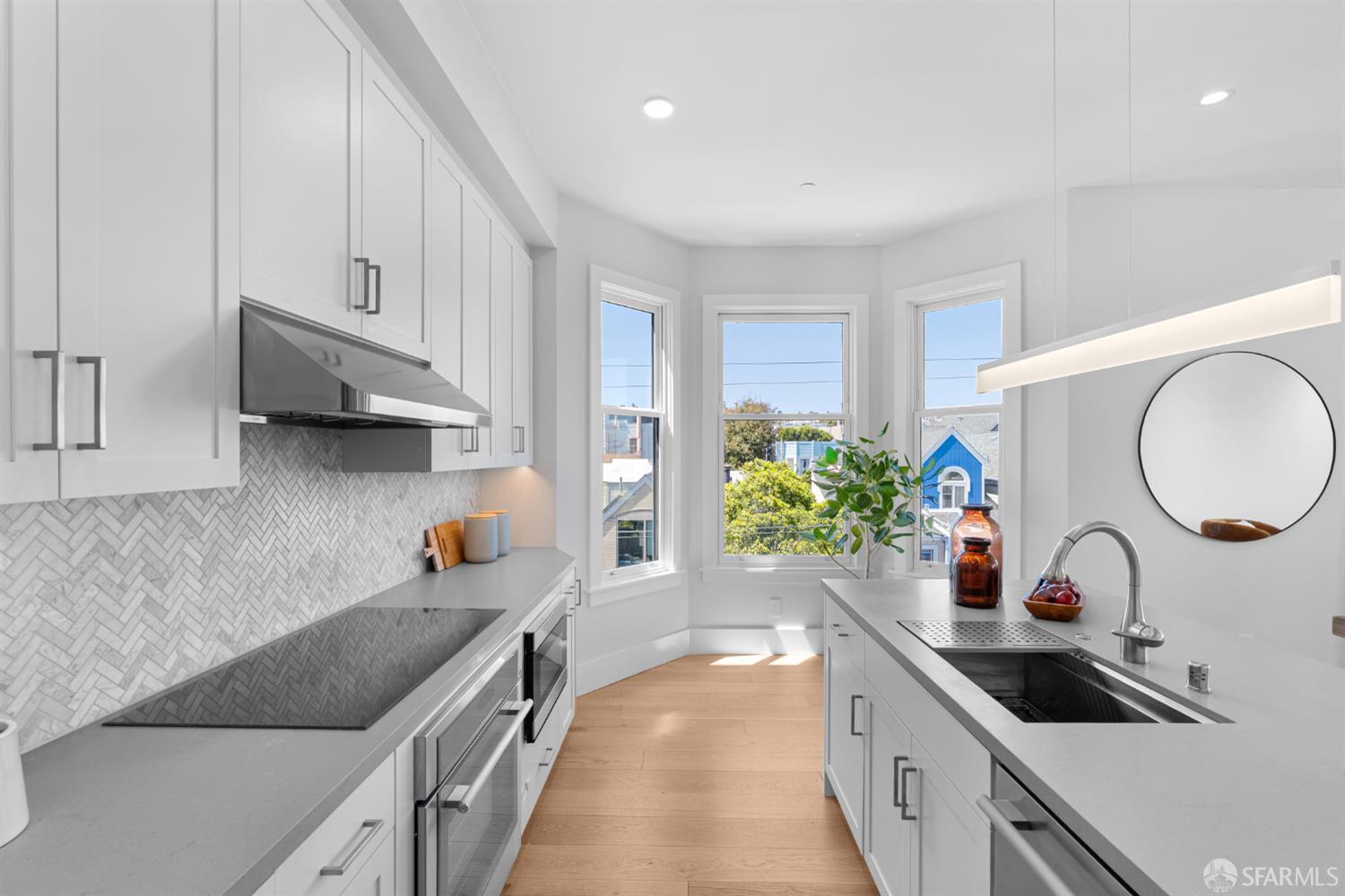 Photo #4: 425051469 Listing 
