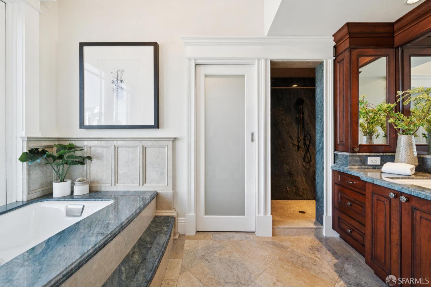 Detail Gallery Image 29 of 94 For 729 Douglass St, San Francisco,  CA 94114 - – Beds | – Baths