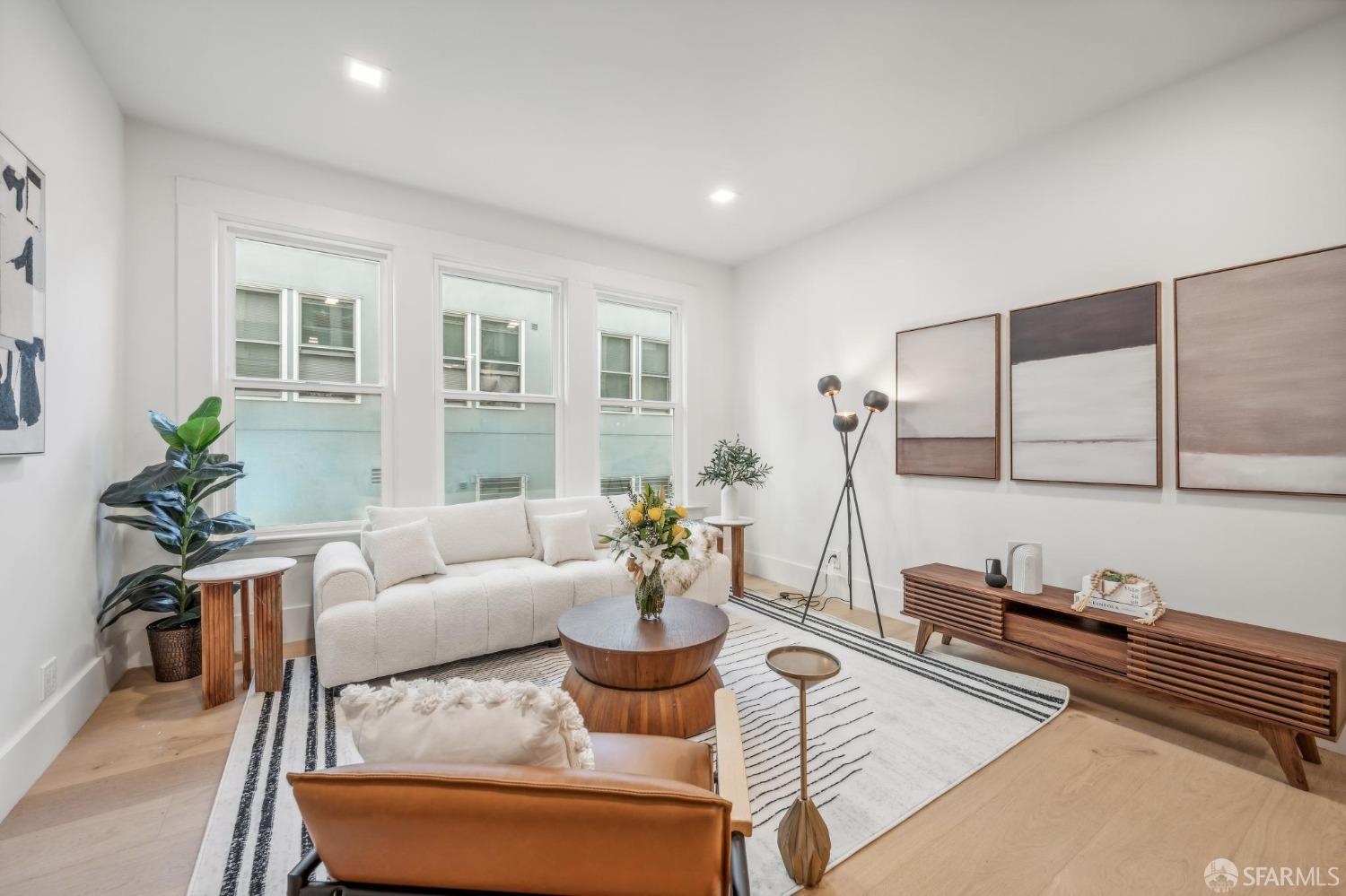 Photo #4: 425051353 Listing 