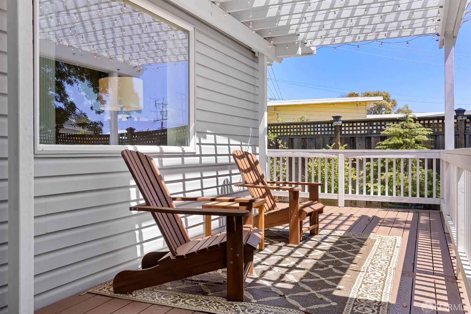 Detail Gallery Image 4 of 38 For 1811 Hamlet St, San Mateo,  CA 94403 - 3 Beds | 2 Baths