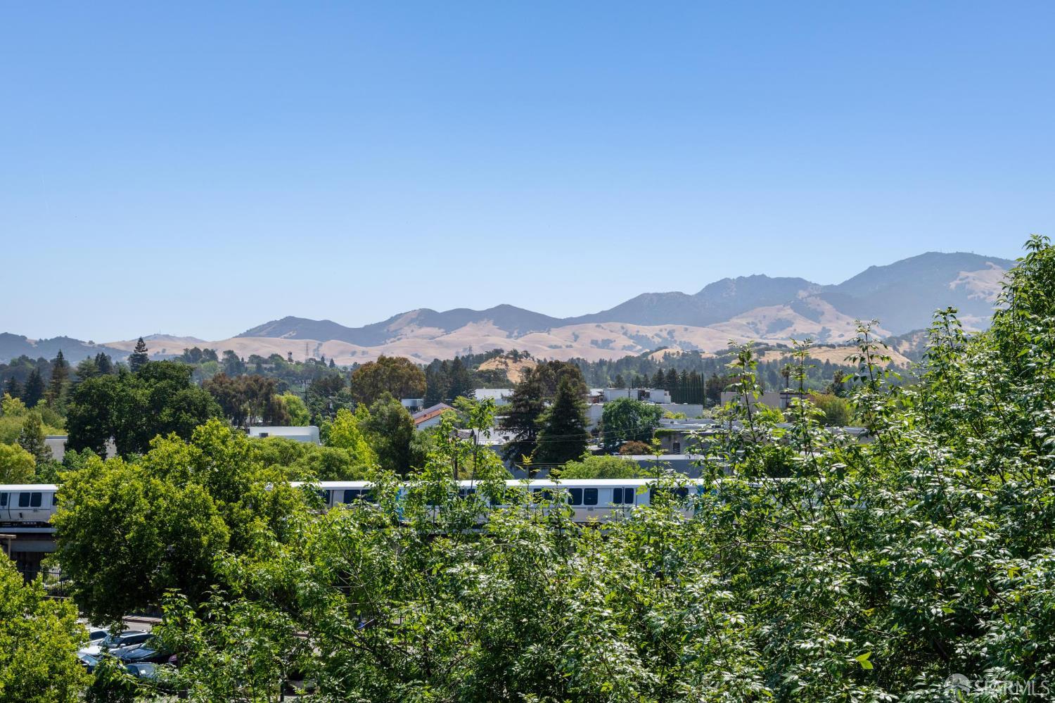 Detail Gallery Image 12 of 51 For 1605 Riviera Ave #608,  Walnut Creek,  CA 94596 - 2 Beds | 2 Baths