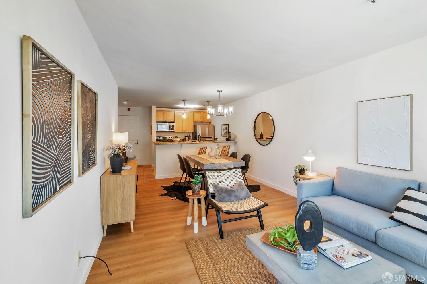 Detail Gallery Image 2 of 37 For 6400 Christie Ave #4415,  Emeryville,  CA 94608 - 1 Beds | 1 Baths