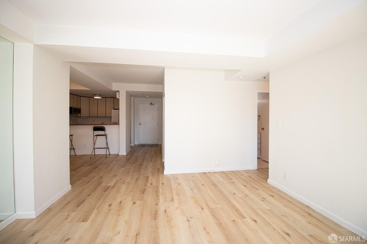 Photo #19: 425051696 Listing: Photo #19