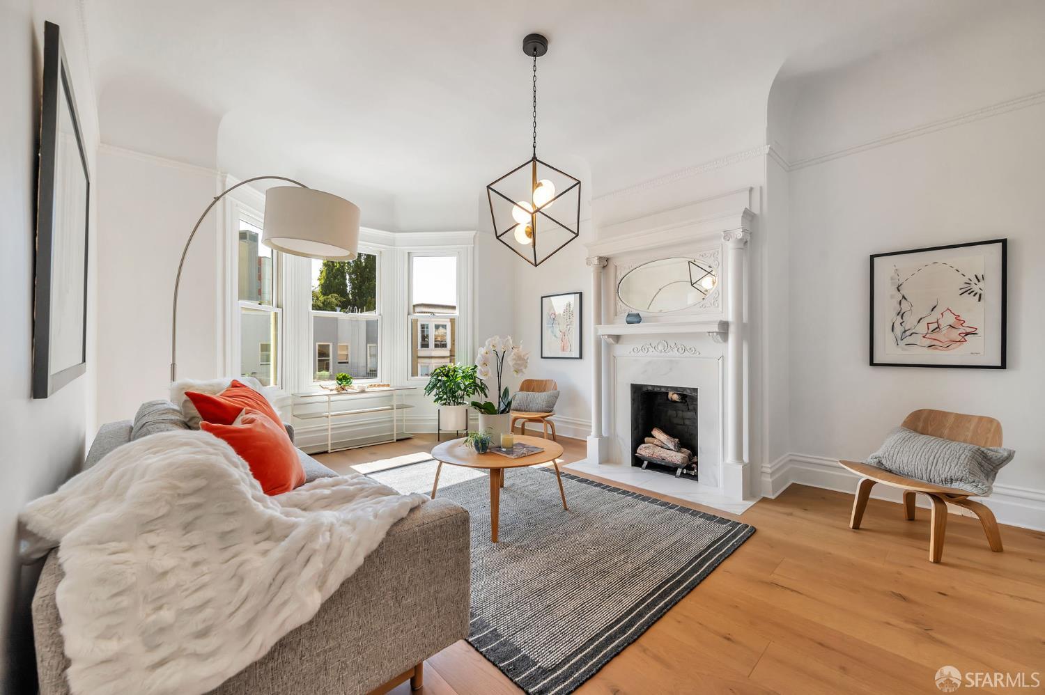 Photo #3: 425049937 Listing 